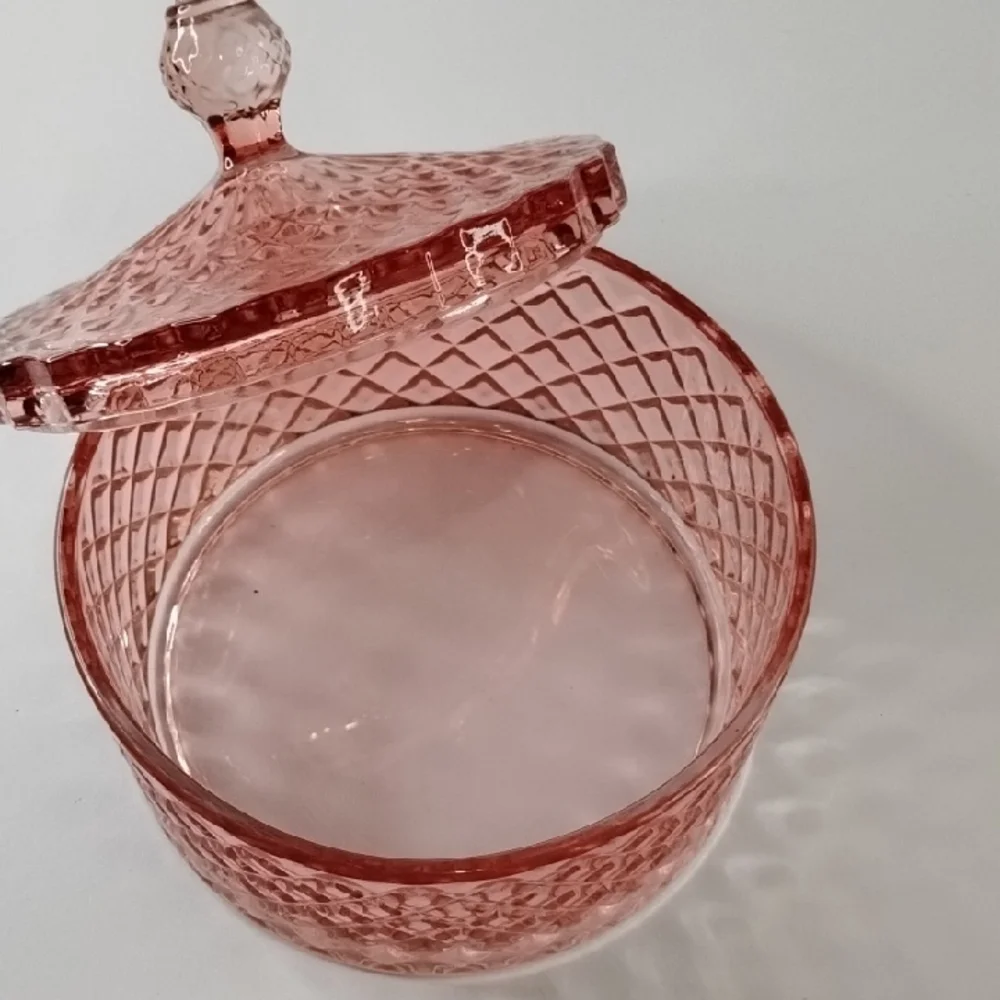 P-020 Blush Pink Pressed Diamond Pattern Glass Covered Dish